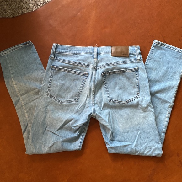 Madewell Athletic Slim 31x30 Jeans - Picture 5 of 5